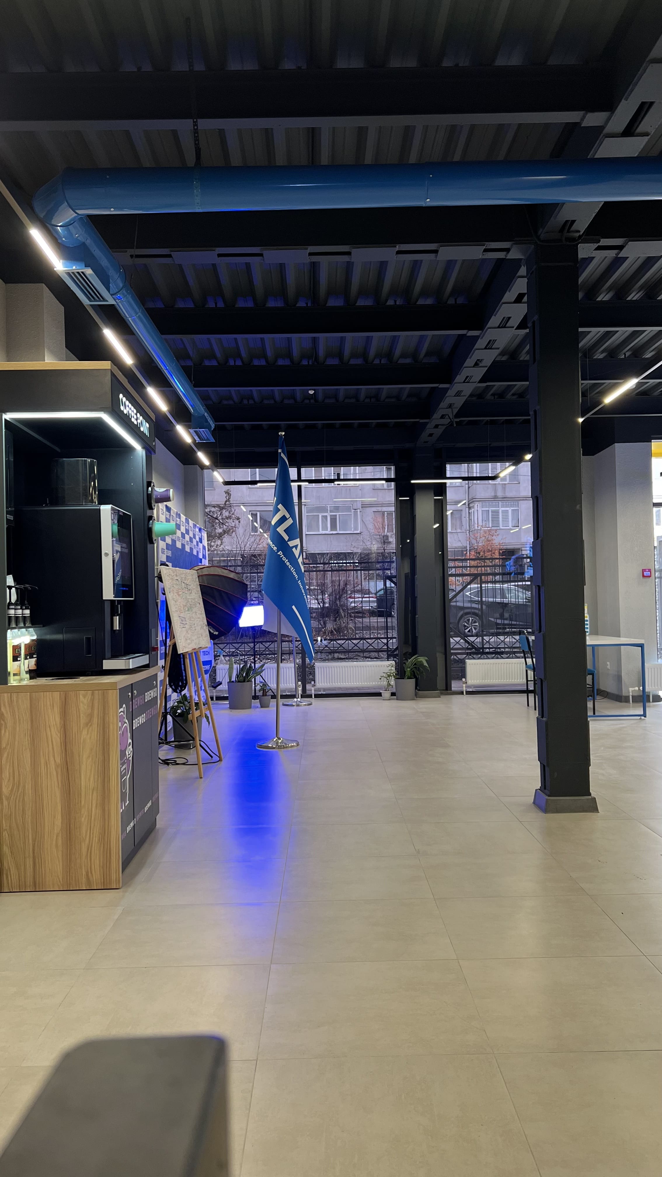 Фронтальный вид